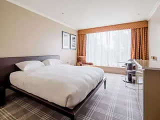 Radisson Blu Hotel, London Heathrow 2