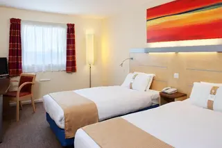 Cardiff Airport Hotel by Belvilla 3