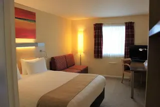 Cardiff Airport Hotel by Belvilla 4