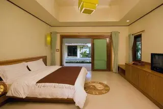 Nantra De Deluxe 3