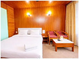 Goroomgo Radha Continental Nainital 3