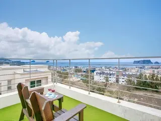 Jeju Ivy Terrace Pension 2