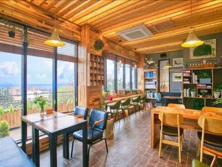 Jeju Ivy Terrace Pension 4