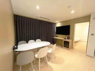The Van Stay In Gwangalli 3