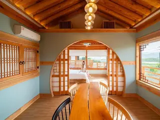 Gyeongju Jiseom Hanok Pool Villa Pension 2