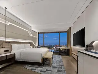 Hilton Shanghai Hongqiao International Airport 4