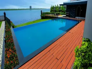Kent Baywatch Suites 3
