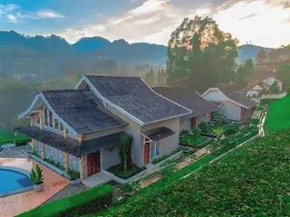 Ariandri Resort Puncak 3
