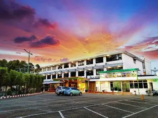 Grand Kartika Hotel 4