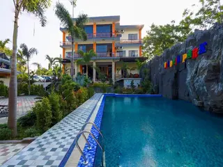 Grand Valonia 3