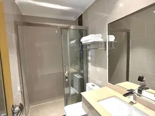 Royal J Hotel 5