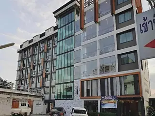 Izen Budget Hotel & Residences 4