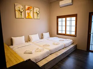 Miki House 5