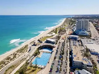 Scarborough & Absolutely Beachfront 5