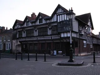 Beddoe Apartments 5