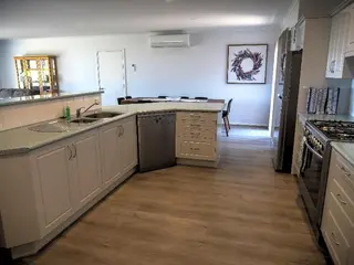 Emu Bay Holiday Homes 2
