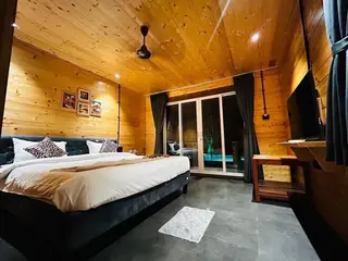 Seclude Eco Cottages 4