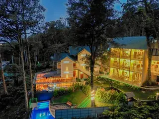 Areva Inn Pool Resort Munnar By Voye Homes 2