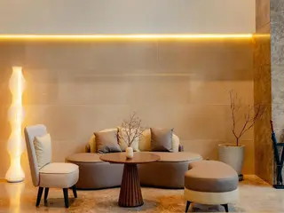The Scenic Hotel 4