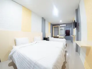 The Room Hotel Kamphaengphet2 3