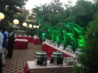 Hotel Woodland 4