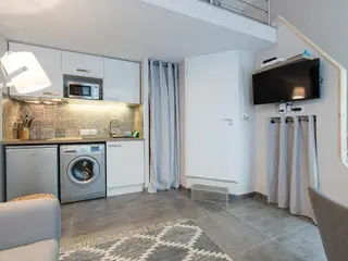 Good Night Inn Lyon 5