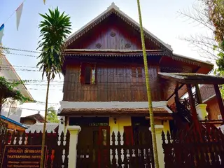 Thatsaphone Hotel 4