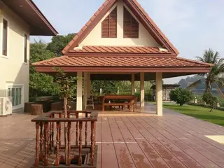Thararin Villa 4