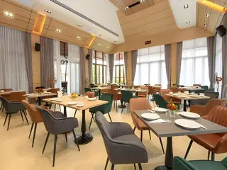 Avarin Resort 2