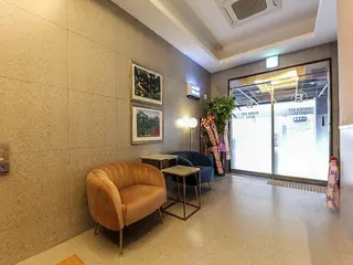 Brown Dot Hotel Jeonggwan 4