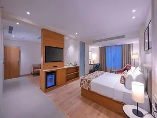 Royale Sarovar Portico Agra 4