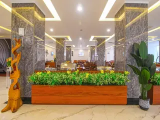 Ocean Beach Hotel Padang 3