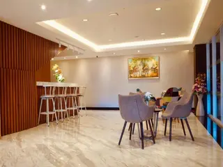 W Three Style Hotel Makassar 4