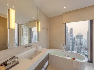 Grand Mansion 4