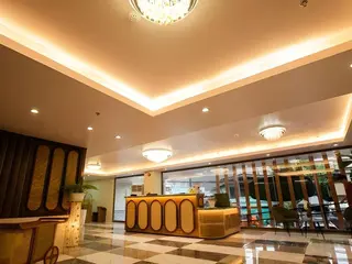 Maxi Hotel And Event Center 2