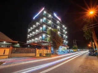 Hotel Grand Mandarin Singkawang 5