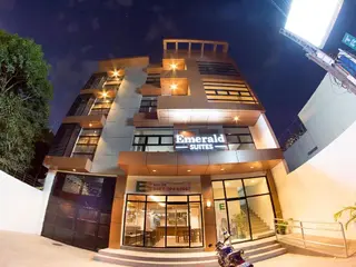 Emerald Suites Cdo 4