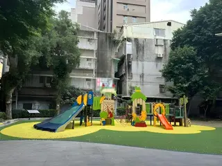 Meworld Hotel Zhongshan 3