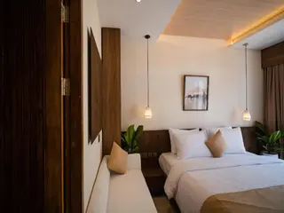 Tika Lombok 5