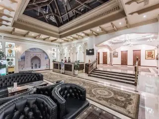 Huayue Mansion Hotel 4