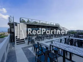 Sm Guest House Malang Mitra Reddoorz 2