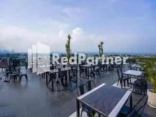 Sm Guest House Malang Mitra Reddoorz 4