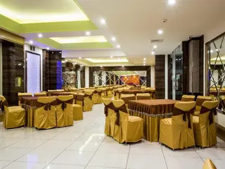 The Royal Court Hotel Spa 2