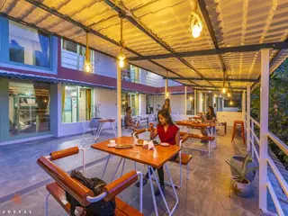 Zostel Pondicherry Auroville Road 2