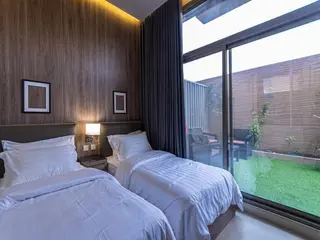 Land Walk Hotel 3