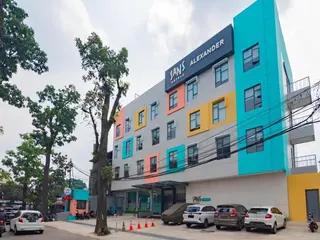 Sans Hotel Alexander Bandung 4