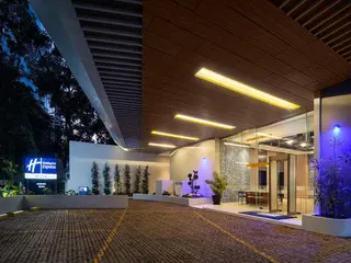 Holiday Inn Express Bandung Braga 3