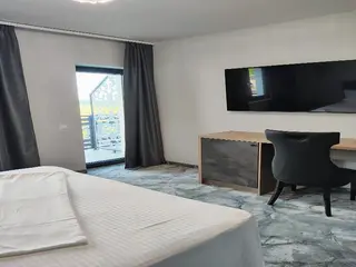 Airport Hotel 4