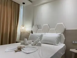 Amalia Deluxe Villas 5