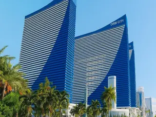 Orbi City - Sea View Aparthotel 2
